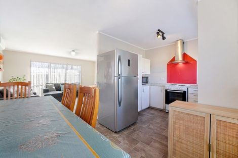 Photo of property in 2/14 Templeton Place, Clendon Park, Auckland, 2103