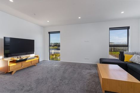 Photo of property in 25 Mill Grove, Clareville, Carterton, 5713