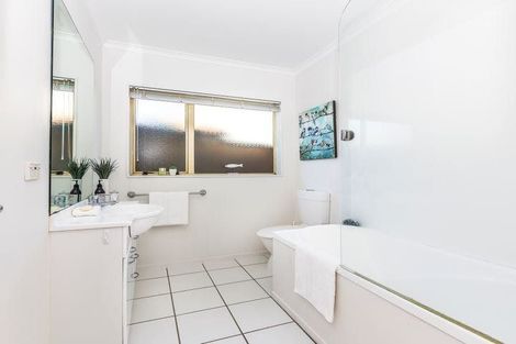 Photo of property in Miramar Villas, 6 Brussels Street, Miramar, Wellington, 6022