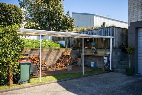 Photo of property in 5 Ngapapa Street, Urenui, 4375