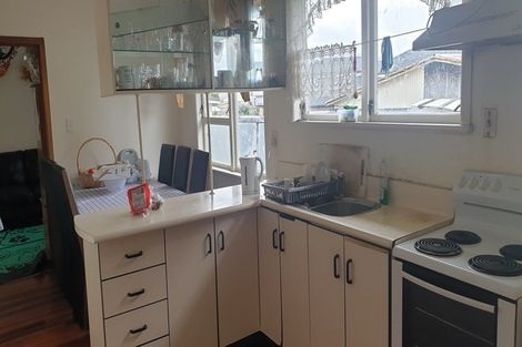 Photo of property in 26 Riverpark Crescent, Henderson, Auckland, 0610