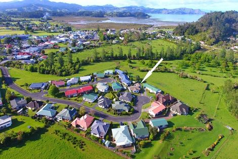 Photo of property in 5 Allman Drive, Coromandel, 3506