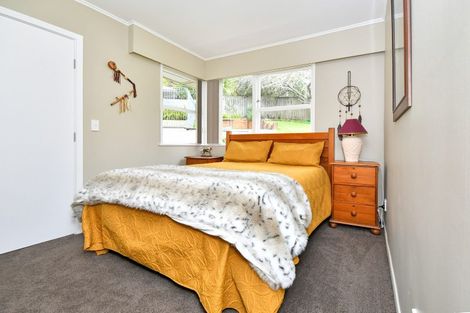 Photo of property in 21 Hatherlow Street, Glenfield, Auckland, 0629