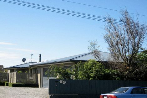 Photo of property in 69 Prestons Road, Redwood, Christchurch, 8051