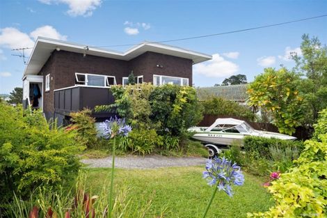 Photo of property in 1/60 Woodlands Crescent, Browns Bay, Auckland, 0630