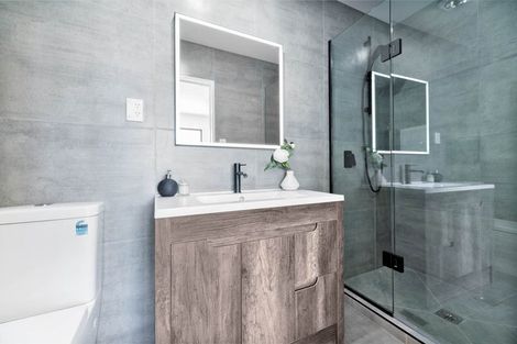 Photo of property in 13d Ranch Avenue, Beach Haven, Auckland, 0626