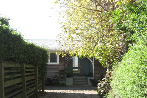 Photo of property in 5 Paulange Place, Pakuranga Heights, Auckland, 2010