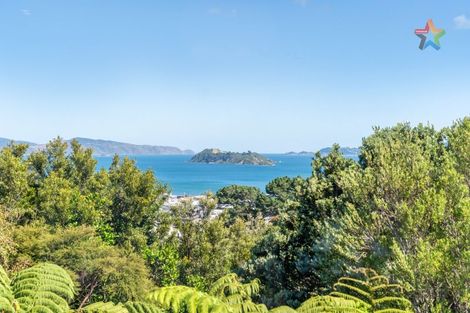 Photo of property in 30 Stanhope Grove, Korokoro, Lower Hutt, 5012