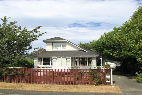 Photo of property in 3 Courtenay Road, Heretaunga, Upper Hutt, 5018