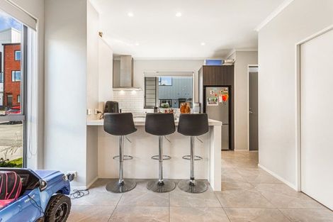 Photo of property in 11 Rangitamiro Place, Hobsonville, Auckland, 0616