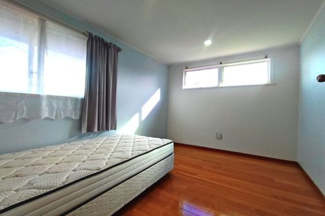 Photo of property in 113 Forrest Hill Road, Forrest Hill, Auckland, 0620