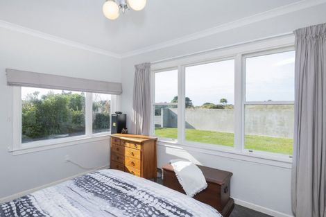 Photo of property in 28 Moana Road, Okitu, Gisborne, 4010