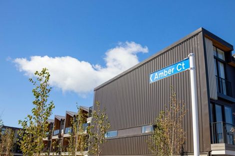 Photo of property in 10 Amber Court, Stonefields, Auckland, 1072