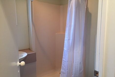 Photo of property in 17a Wynyard Crescent, Fernhill, Queenstown, 9300