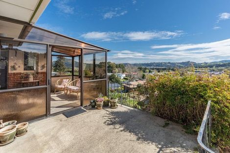 Photo of property in 8 Allen Road, Green Island, Dunedin, 9018