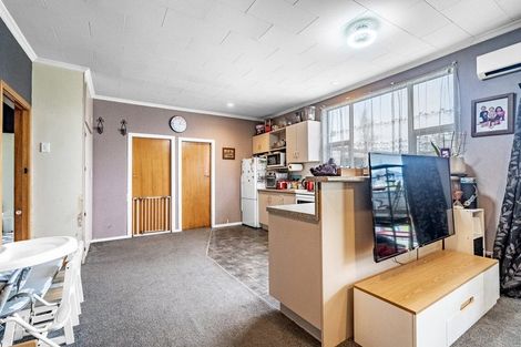 Photo of property in 72 Hamilton Street, East Gore, Gore, 9710