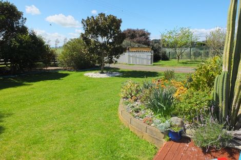 Photo of property in 212 Motuiti Road, Foxton, 4891