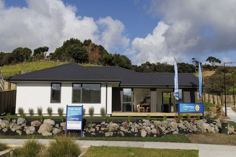 Photo of property in 1 Panui Avenue, Helensville, 0800