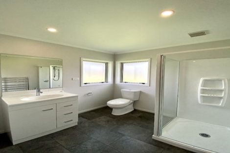 Photo of property in 4 Cory Jane Grove, Riverstone Terraces, Upper Hutt, 5018