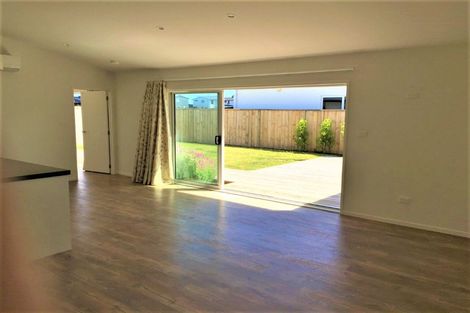 Photo of property in 128 Coast Boulevard, Papamoa Beach, Papamoa, 3118