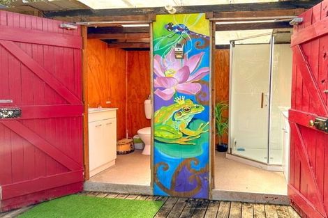 Photo of property in 1665 Matapouri Road, Matapouri, Whangarei, 0173