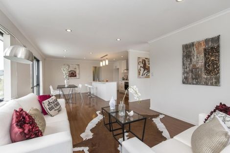 Photo of property in 12 Peerless Avenue, Takanini, 2112