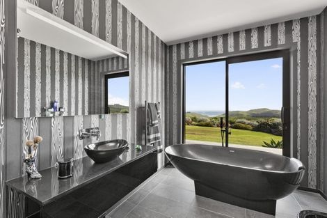 Photo of property in 812 Ruapuke Road, Raglan, 3296