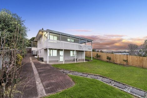 Photo of property in 92 Gallony Avenue, Massey, Auckland, 0614