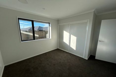 Photo of property in 29 Meadow View Drive, Belfast, Christchurch, 8051