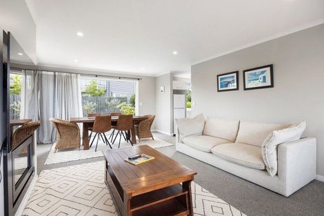 Photo of property in 46 Plescher Crescent, Leamington, Cambridge, 3432