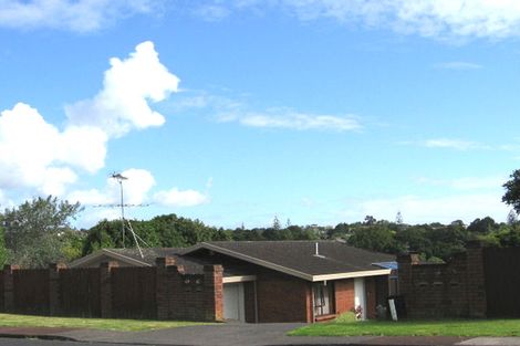 Photo of property in 2/11 Eban Avenue, Hillcrest, Auckland, 0627