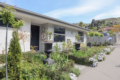 Photo of property in 1 Simeon Quay, Lyttelton, 8082