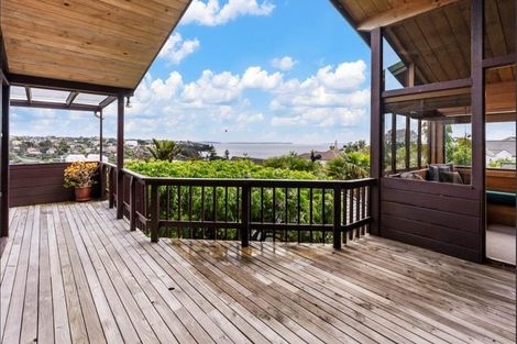 Photo of property in 19 Kowhai Road, Mairangi Bay, Auckland, 0630