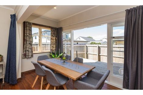 Photo of property in 6 Tika Street, Riccarton, Christchurch, 8041