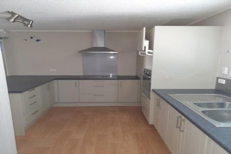 Photo of property in 1/77 Redcrest Avenue, Red Hill, Papakura, 2110