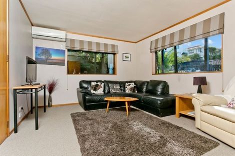 Photo of property in 2/112 Arran Road, Browns Bay, Auckland, 0630
