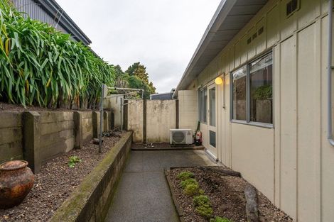Photo of property in 2/100 River Road, Hamilton East, Hamilton, 3216