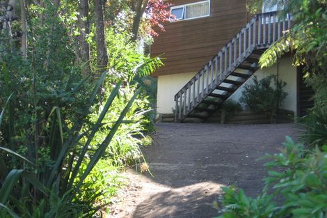Photo of property in 1/33 Kiteroa Terrace, Rothesay Bay, Auckland, 0630
