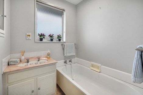 Photo of property in 90 Kaiwara Street, Hoon Hay, Christchurch, 8025