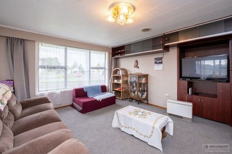 Photo of property in 25 Chartwell Drive, Eltham, 4322