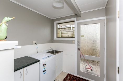 Photo of property in 5 Penrith Street, Westown, New Plymouth, 4310