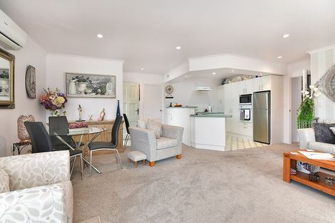 Photo of property in 38a Bay Street, Red Beach, 0932