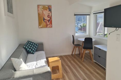 Photo of property in 122a Constable Street, Newtown, Wellington, 6021