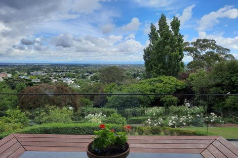 Photo of property in 16 Sherwood Lane, Cashmere, Christchurch, 8022