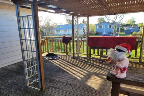 Photo of property in 40 Paterson Avenue West, Pukekohe, 2120