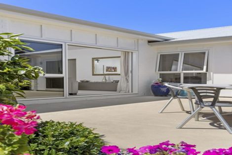 Photo of property in 6 Pebble Beach Way, Papamoa Beach, Papamoa, 3118