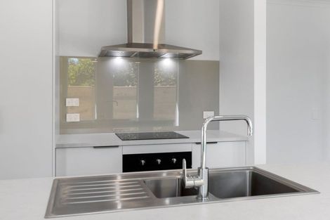 Photo of property in 8 Hauhake Lane, Omokoroa, 3114