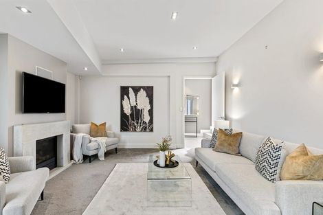 Photo of property in 11a Bournemouth Terrace, Murrays Bay, Auckland, 0630