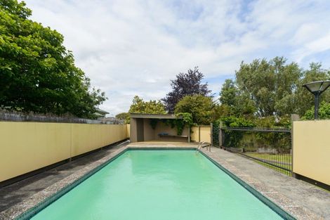 Photo of property in 4 Papawai Place, Milson, Palmerston North, 4414