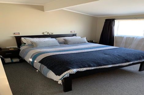 Photo of property in 3/49 Apu Crescent, Lyall Bay, Wellington, 6022